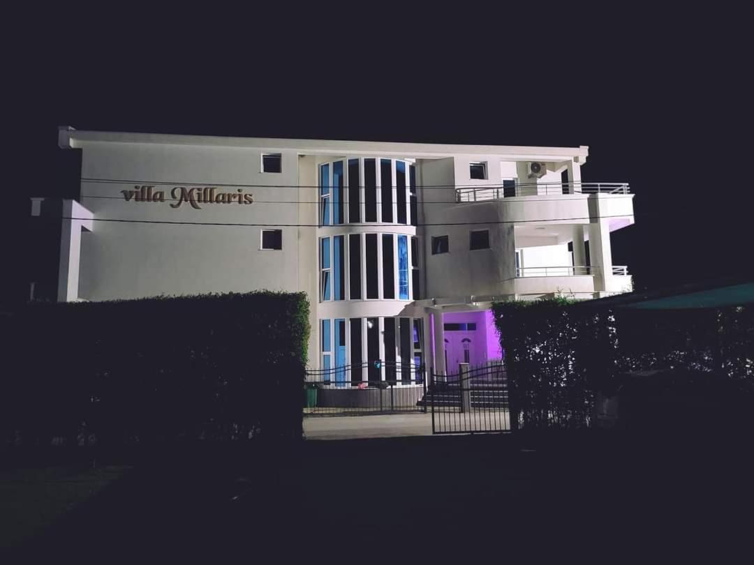 Apartmani Vila Milaris Ulcinj Luaran gambar